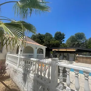 Bed & Breakfast La Vida, L'Alfas del Pi